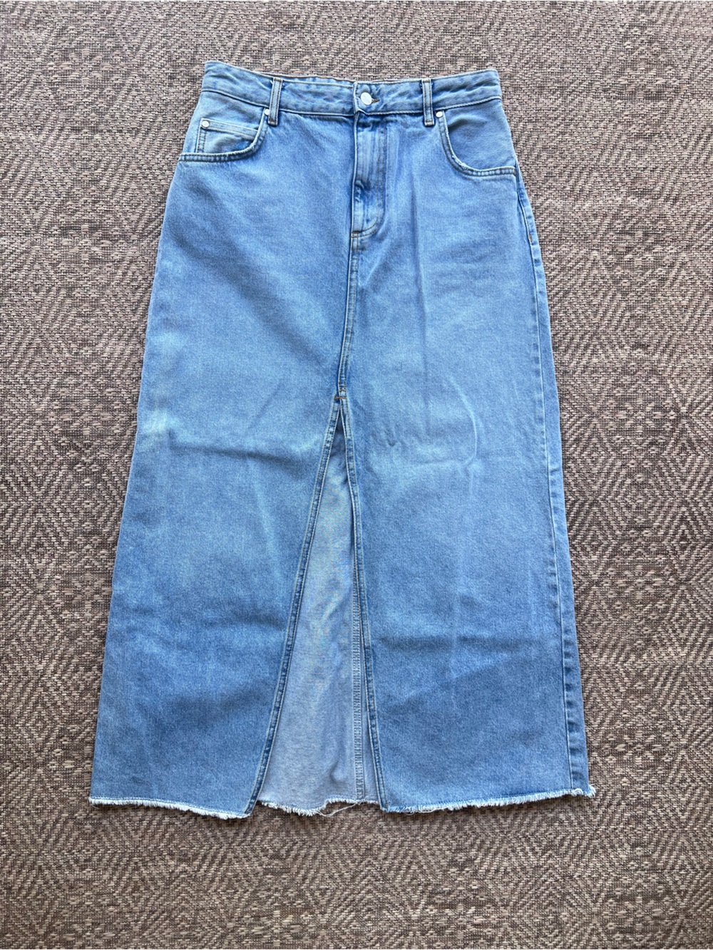 Pilcro Anthropologie Denim Maxi‎ Skirt Light Wash Front Slit Size 10